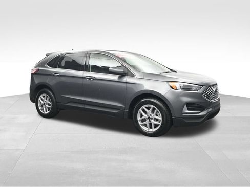 Used 2024 Ford Edge SEL AWD/4WD image 7