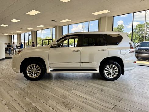 Used 2015 Lexus GX 460 w/ Premium Package AWD/4WD image 4