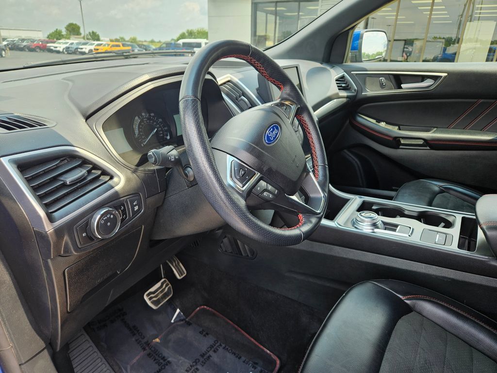 Used 2023 Ford Edge ST-Line AWD/4WD image 16