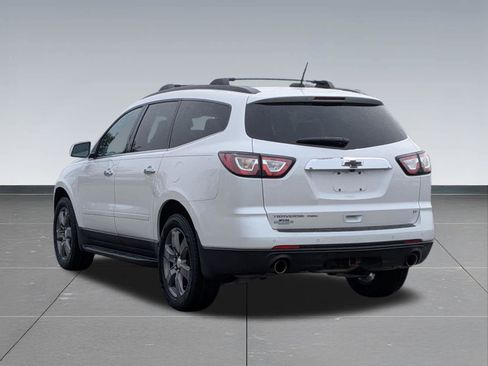 Used 2017 Chevrolet Traverse LT AWD/4WD image 4