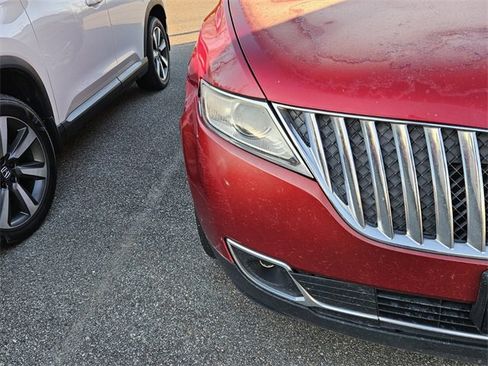 Used 2013 Lincoln MKX AWD image 5