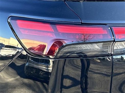 Used 2025 INFINITI QX60 Luxe w/ Cargo Package image 12