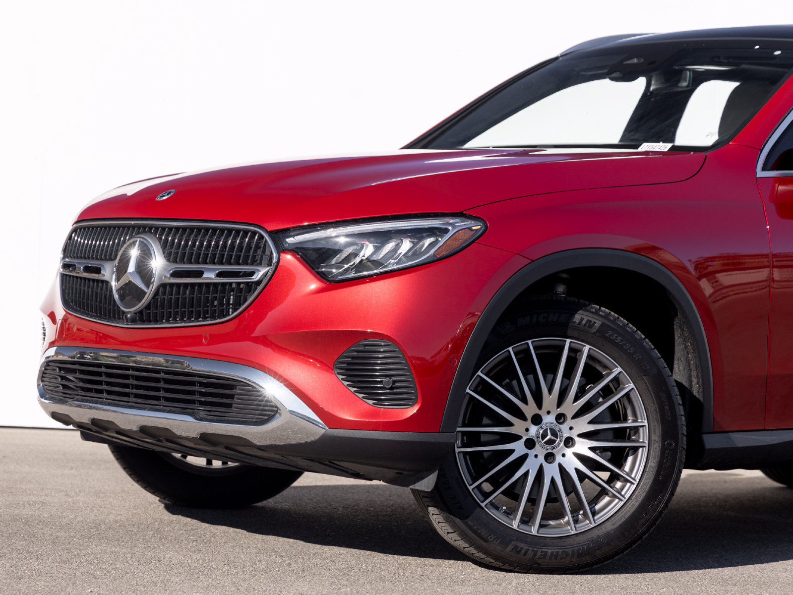 Certified 2026 Mercedes-Benz GLC 300 image 2