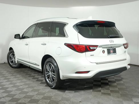 Used 2019 INFINITI QX60 Luxe w/ Essential Package AWD/4WD image 3