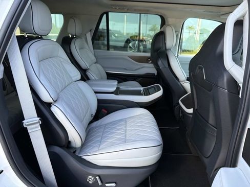 New 2026 Lincoln Navigator Black Label image 22