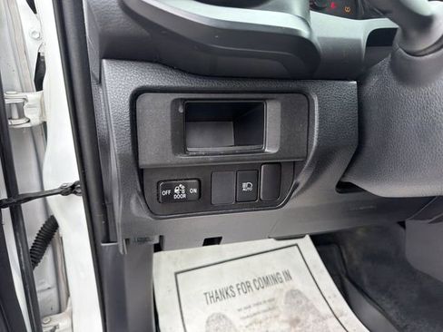 Used 2018 Toyota Tacoma SR w/ SR Convenience Package AWD/4WD image 19