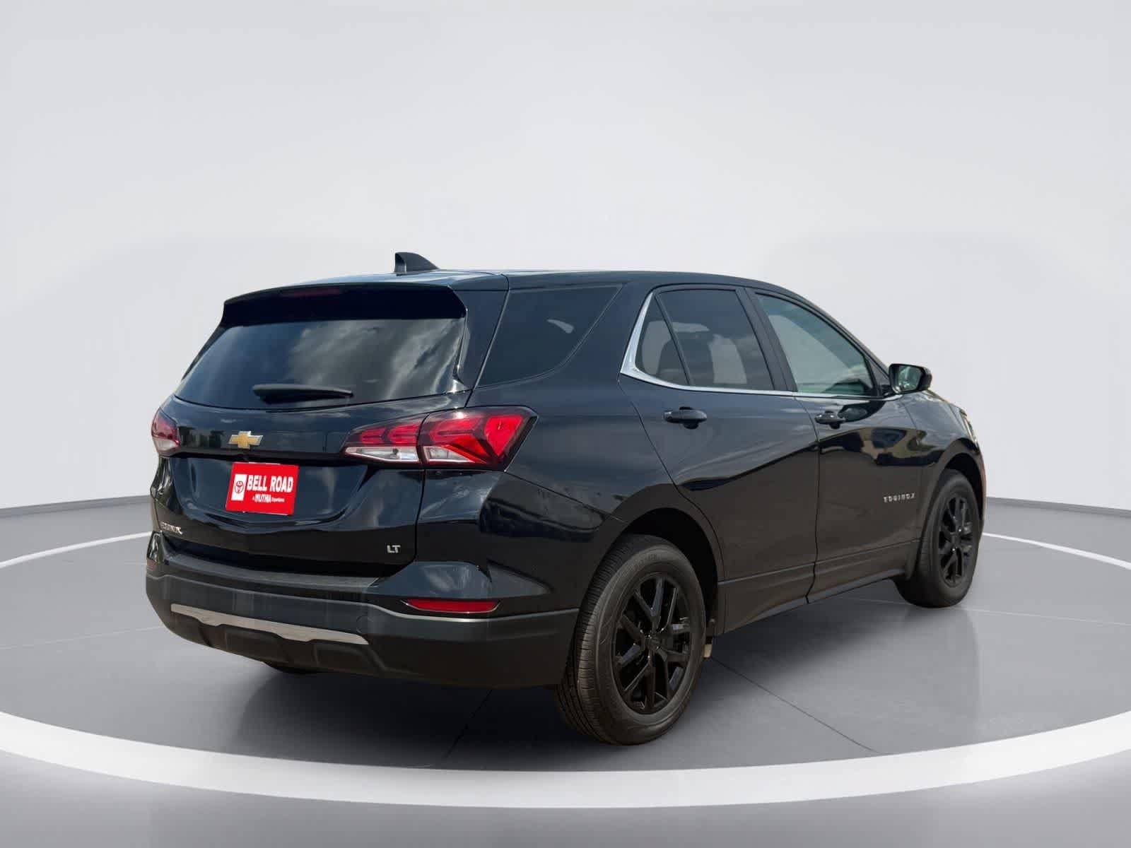 Used 2023 Chevrolet Equinox LT FWD image 9