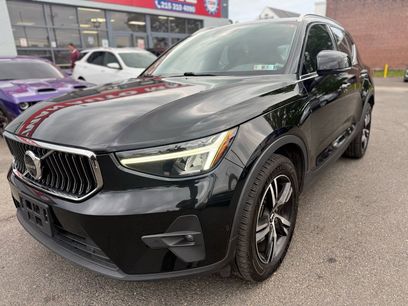 Used 2023 Volvo XC40 B5 Plus