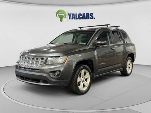 Used 2016 Jeep Compass Latitude AWD/4WD image 1