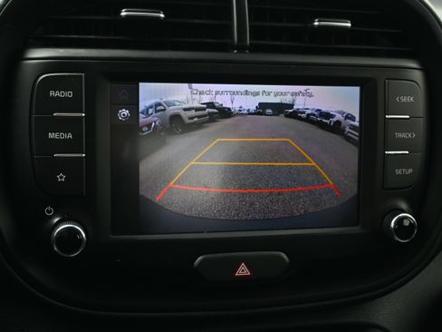 Used 2022 Kia Soul LX w/ Technology Package image 14