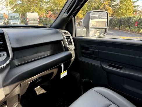 New 2026 RAM 3500 Tradesman w/ Chrome Appearance Group image 24