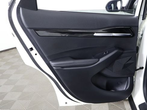 Certified 2025 Kia Seltos S image 24