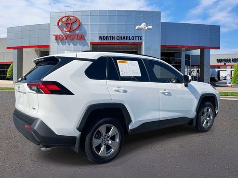 Used 2024 Toyota RAV4 XLE w/ Convenience Package FWD image 8