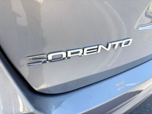 Used 2020 Kia Sorento S FWD image 24