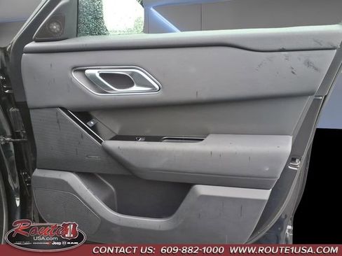 Used 2025 Land Rover Range Rover Velar Dynamic SE AWD/4WD image 12