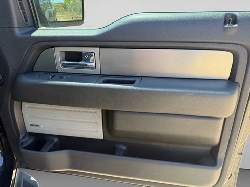 Used 2012 Ford F150 Raptor w/ Raptor Luxury Pkg image 33