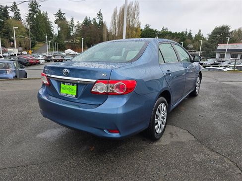Used 2013 Toyota Corolla LE image 7