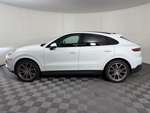 Certified 2023 Porsche Cayenne Coupe AWD/4WD image 2