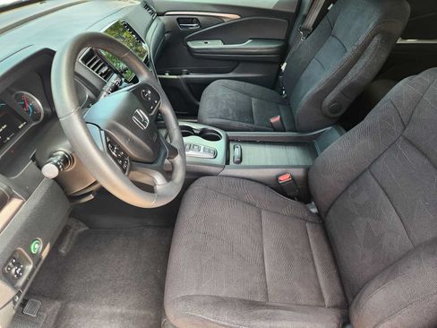 Used 2022 Honda Pilot Sport image 12