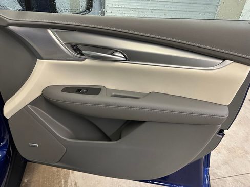 New 2026 Cadillac XT5 Premium Luxury w/ LPO, Floor Liner Package image 33