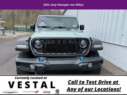 Used 2024 Jeep Wrangler Unlimited AWD/4WD image 4