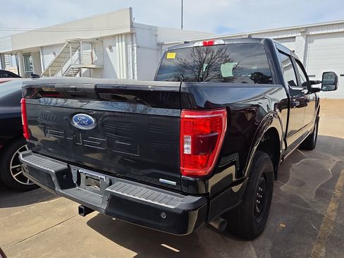 Used 2021 Ford F150 XL w/ Trailer Tow Package image 4