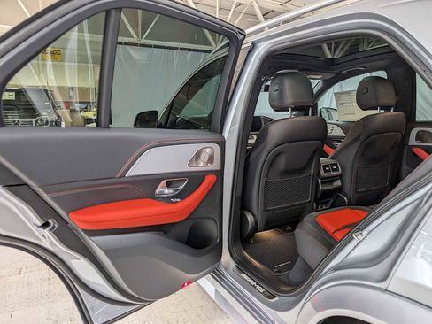 Used 2025 Mercedes-Benz GLE 53 AMG AMG GLE 53 image 19