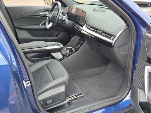 Used 2024 BMW X1 xDrive28i w/ Convenience Package image 4