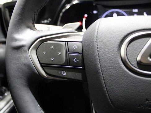 Used 2023 Lexus NX 350h 350h Premium image 5