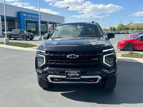 Certified 2025 Chevrolet Suburban Z71 AWD/4WD image 29