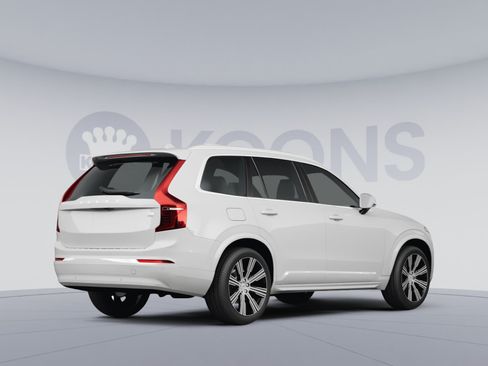 Used 2024 Volvo XC90 T8 Plus w/ Protection Package Premier AWD/4WD image 4