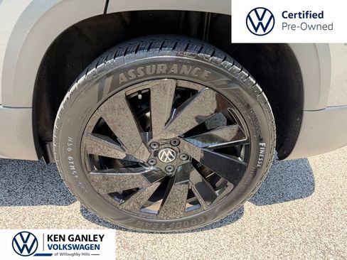 Used 2023 Volkswagen Taos SEL w/ Black Wheel Package AWD/4WD image 38