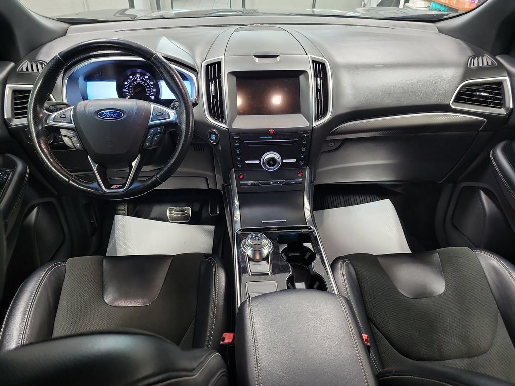 Used 2019 Ford Edge ST AWD/4WD image 4