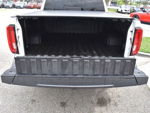 Used 2020 GMC Sierra 1500 SLT AWD/4WD image 22