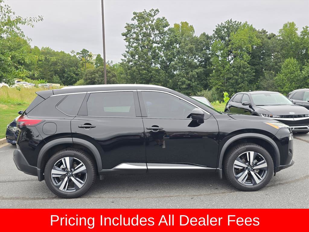 Used 2023 Nissan Rogue SL FWD image 2