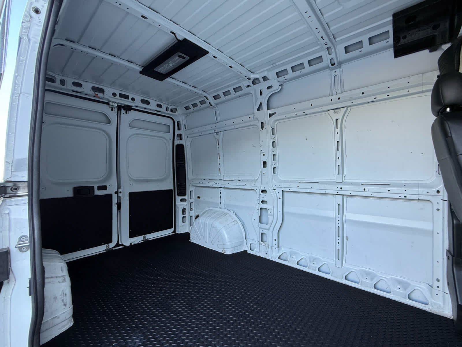 Used 2024 RAM ProMaster 2500 w/ Convenience Group FWD image 25