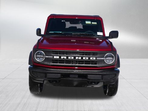 Used 2025 Ford Bronco 4-Door image 2