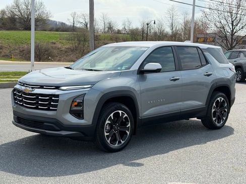 New 2026 Chevrolet Equinox LT w/ Convenience Package II AWD/4WD image 9