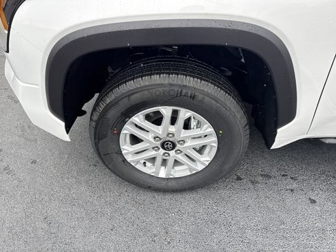 New 2026 Toyota Tundra SR5 image 9