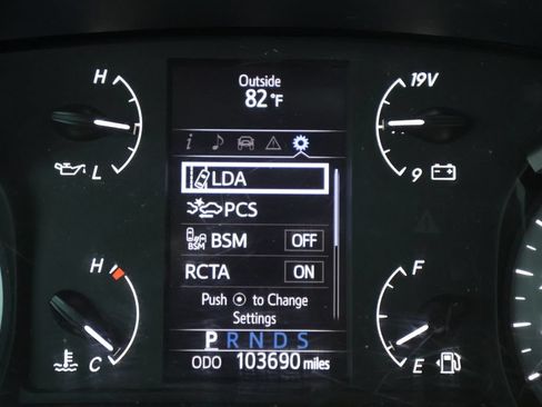 Used 2019 Toyota Sequoia SR5 AWD/4WD image 3