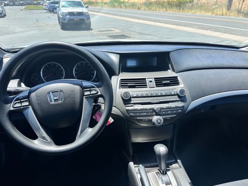 Used 2012 Honda Accord LX image 7