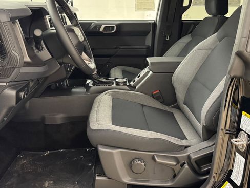 New 2025 Ford Bronco Big Bend image 40