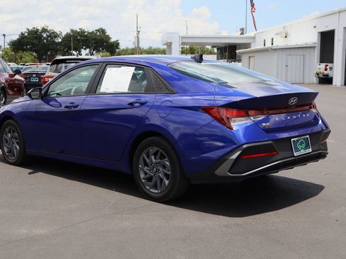 Used 2024 Hyundai Elantra SEL FWD image 7