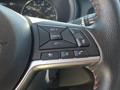 Certified 2023 Nissan Kicks SR FWD image 21