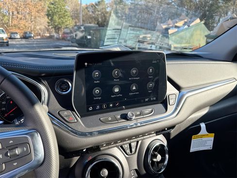 New 2026 Chevrolet Blazer LT image 25