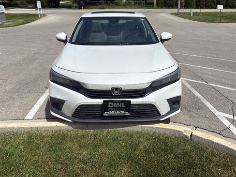 Used 2024 Honda Civic EX image 2