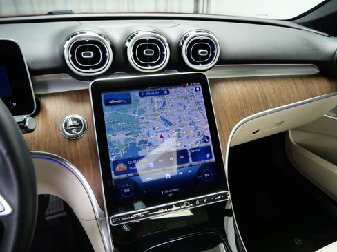 Certified 2025 Mercedes-Benz C 300 4MATIC Sedan image 18