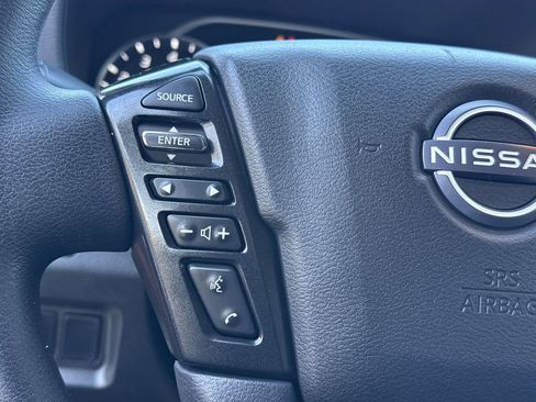 Used 2023 Nissan Frontier SV w/ Technology Package image 32
