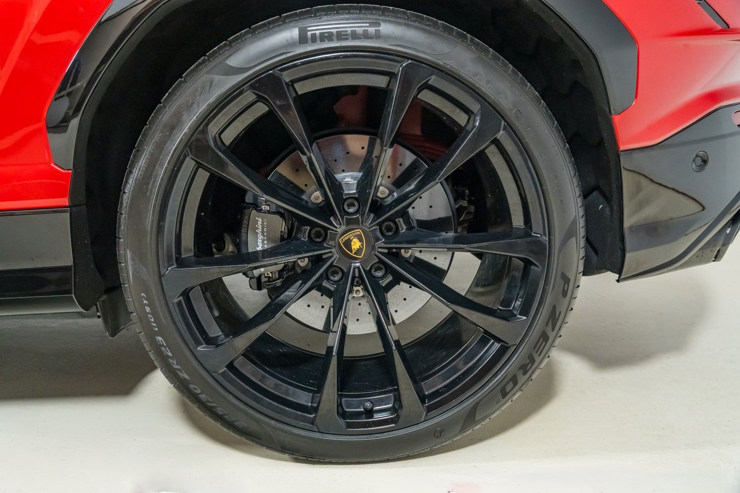 Used 2023 Lamborghini Urus S AWD/4WD image 13