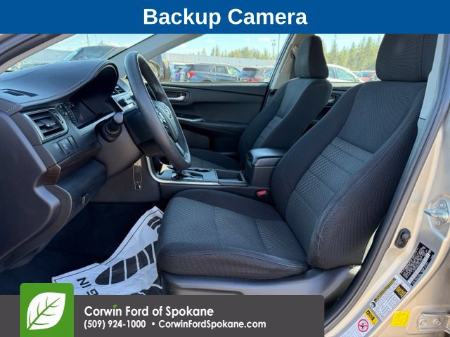 Used 2015 Toyota Camry LE FWD image 2